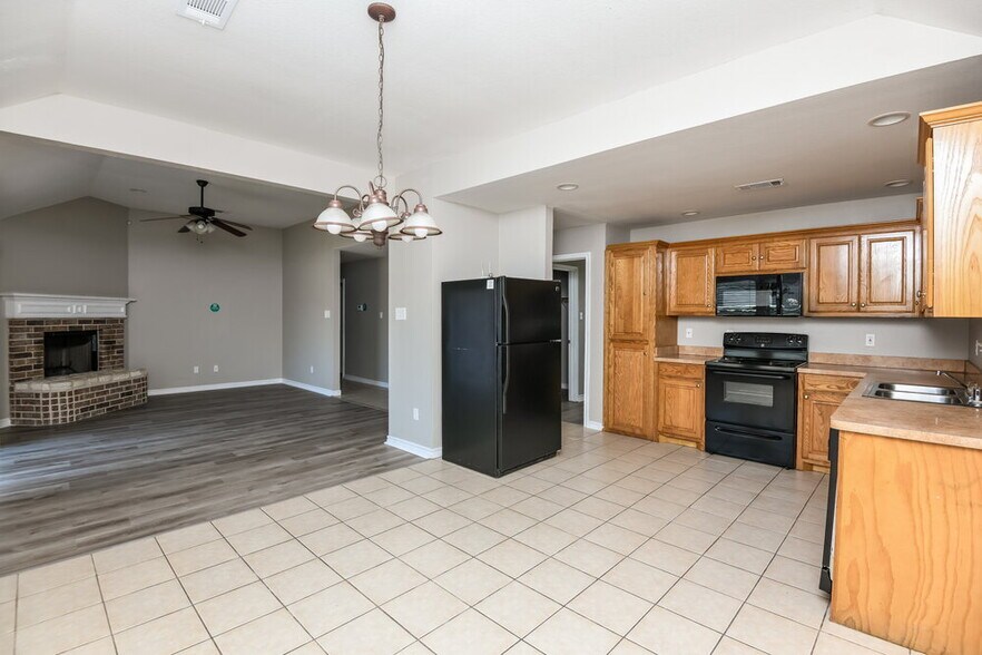 Building Photo - 409 Partridge Cir