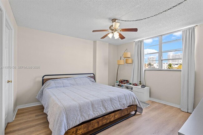 Building Photo - 3703 NE 166th St