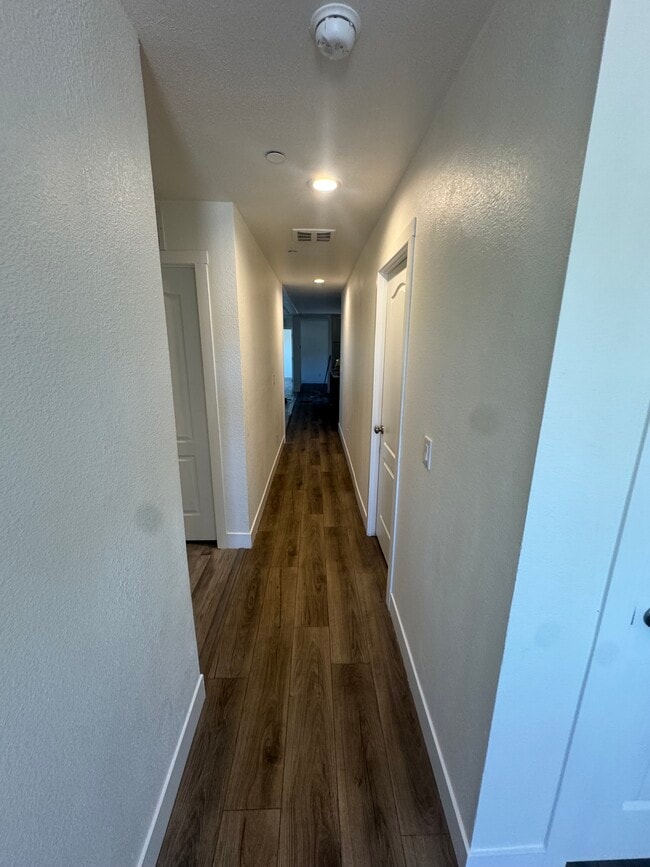 Building Photo - 9175 Alamo Ave