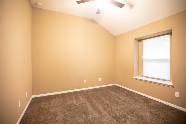 Building Photo - 5755 Slate Valley Ct
