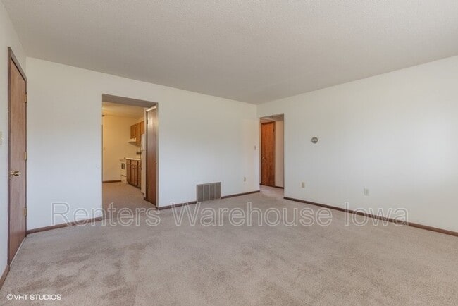Building Photo - 1003 Parkway Dr