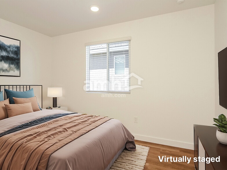 Building Photo - 20177 W Thomas Rd