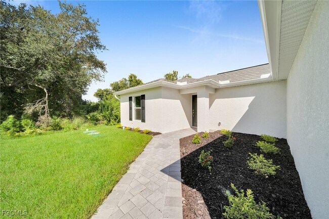 Building Photo - 3010 11th St SW