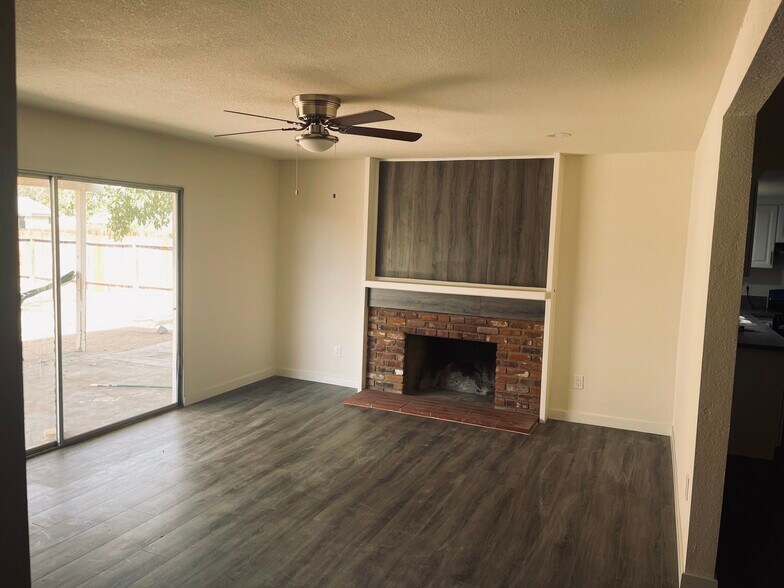 Building Photo - 21101 Neuralia Rd