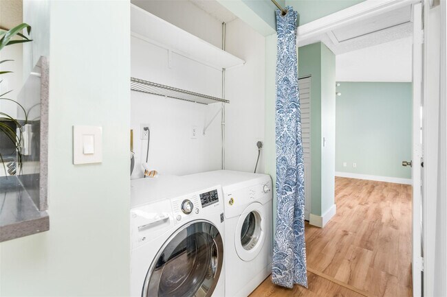 Building Photo - 9109 SW 21st St