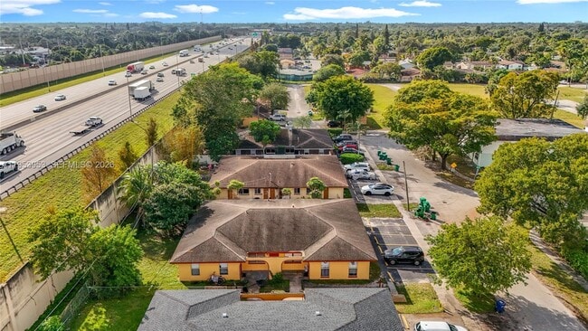 Building Photo - 1800 NW 52nd Ave