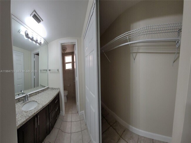 Building Photo - 7430 Miami Lakes Dr