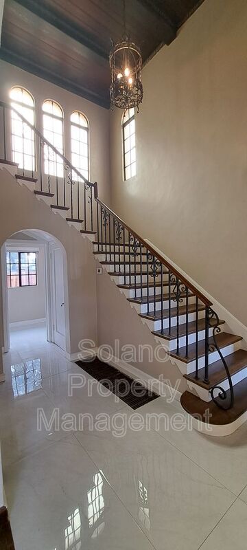 Building Photo - 290 E B St