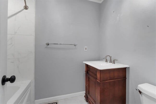 Building Photo - 48 Homestead Village Dr