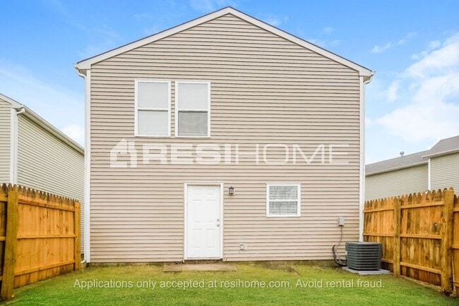 Building Photo - 4366 Fullwood Ct