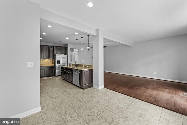 Building Photo - 21268 Park Grove Terrace