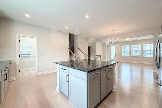 Building Photo - 829 Amley Pl