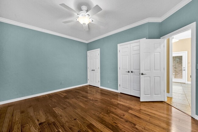 Building Photo - 404 NW 76th- Hot new listing!