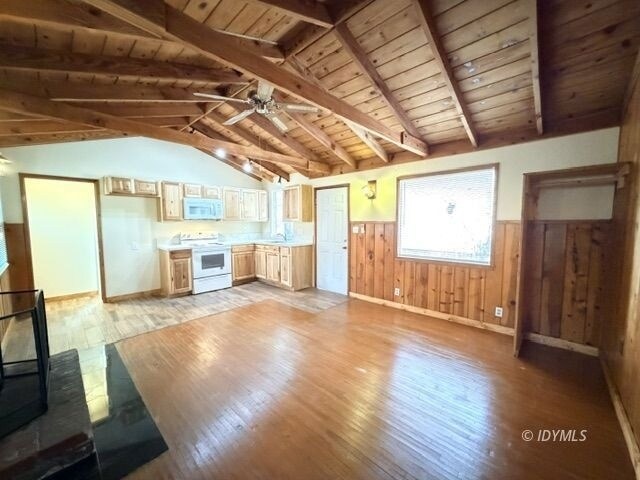 Building Photo - 54605 N Circle Dr