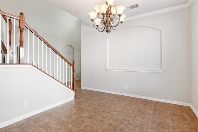 Building Photo - 3807 Links Ln