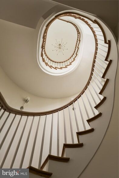 Building Photo - 5042 Overlook Rd NW