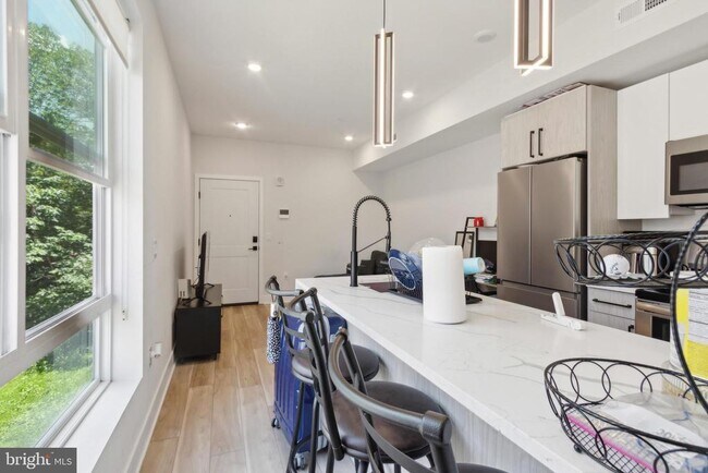Building Photo - 3836 Haverford Ave
