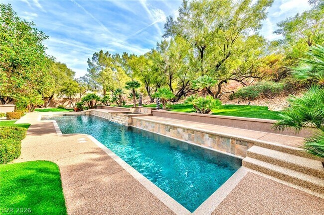 Building Photo - 3 Regent Park Ct