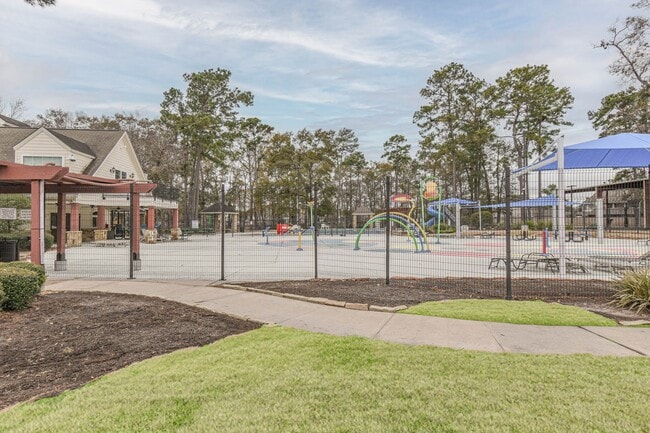 Building Photo - 29704 Sullivan Oaks Dr