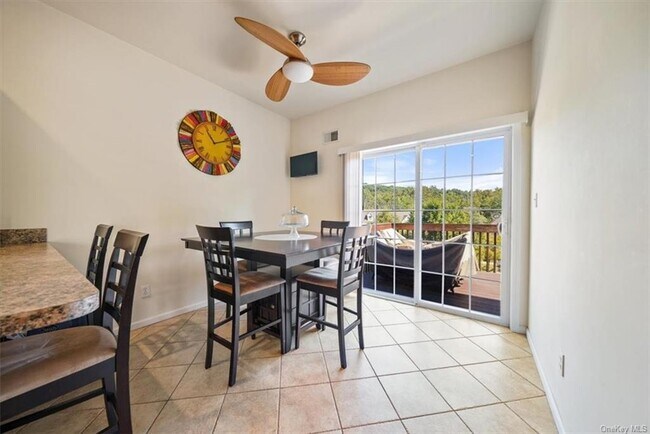 Building Photo - 10 Silas Seaman St