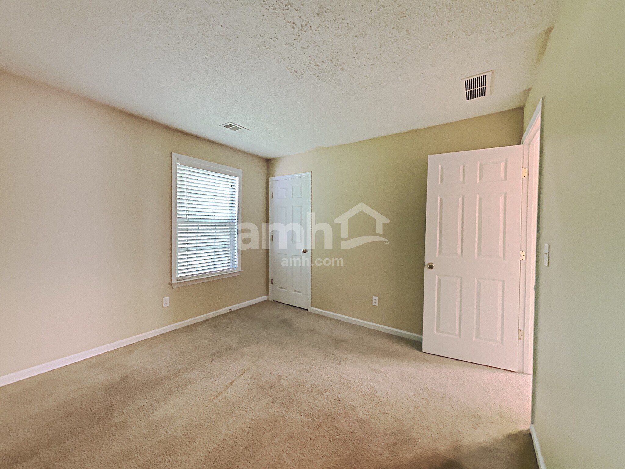 Building Photo - 3472 Chastain Glen Ln NE