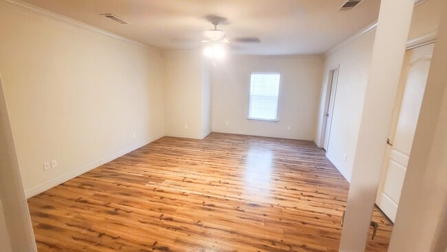 Building Photo - 125 FM 2859