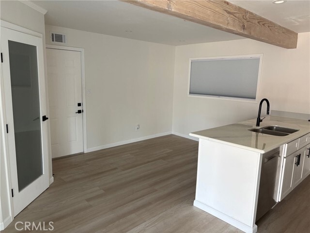 Building Photo - 327 Naomi St