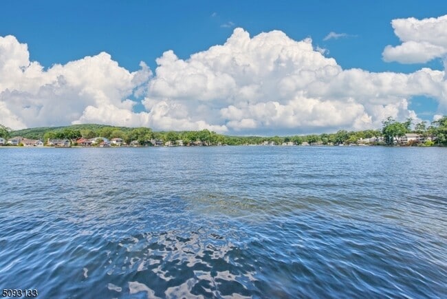 Building Photo - 21 E Shore Rd