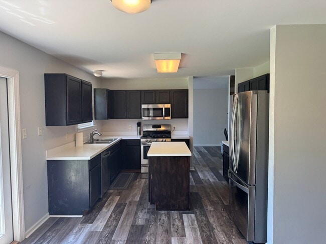 Building Photo - 111 Trupenny Turn
