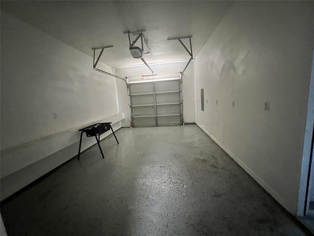 Building Photo - 937 Spring Valley Plaza