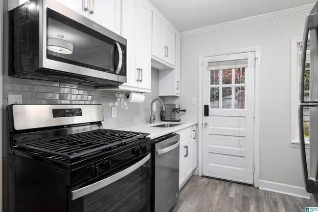 Building Photo - 2640 Montevallo Rd