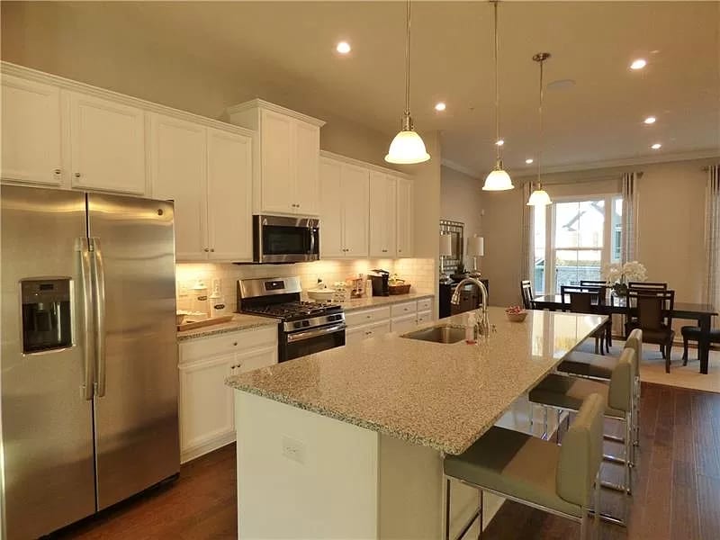 Building Photo - 1008 Mohawk Ln