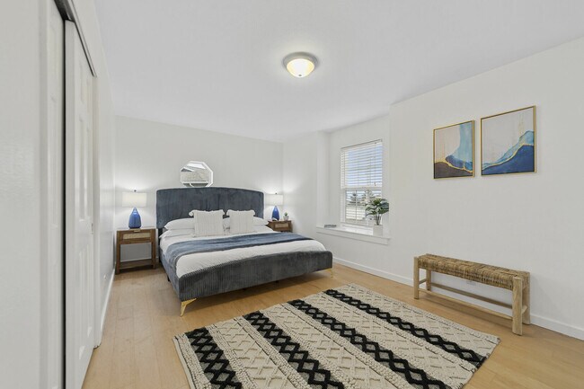 Building Photo - 4132 Matia Dr