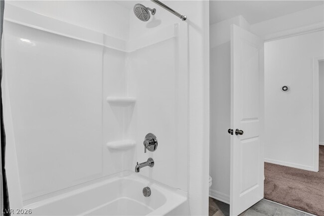 Building Photo - 5772 Avondale Rise Wy
