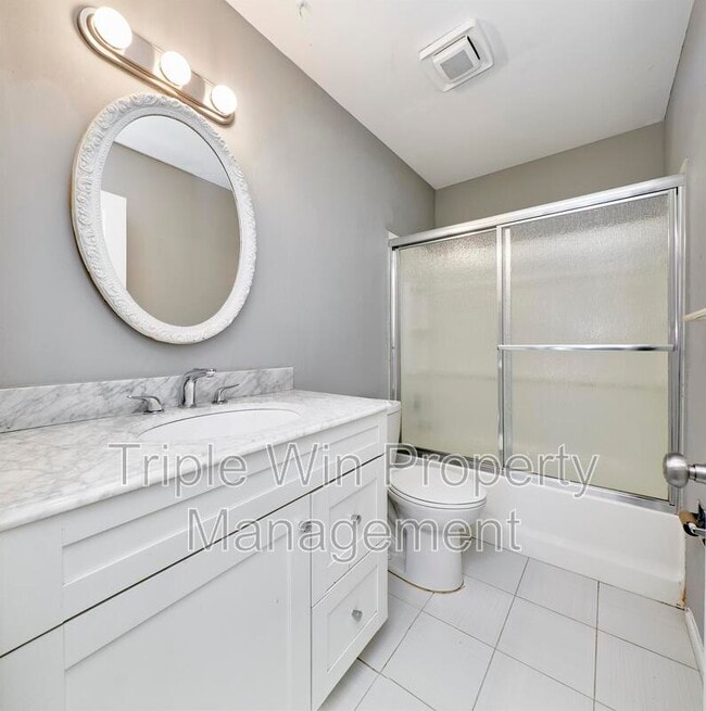 Building Photo - 1544 Rishon Hill Dr