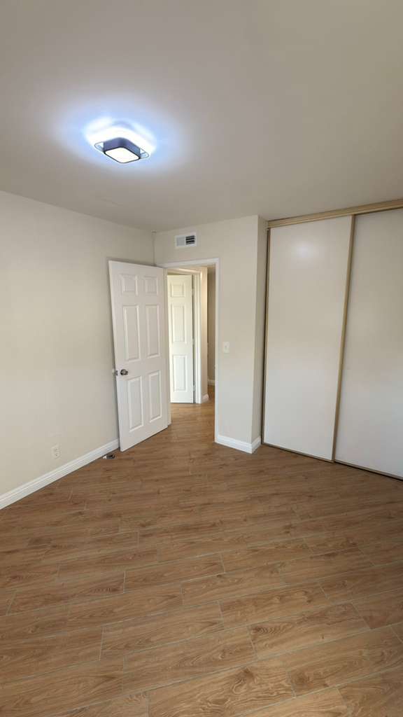 Building Photo - 22 Latitude Ct