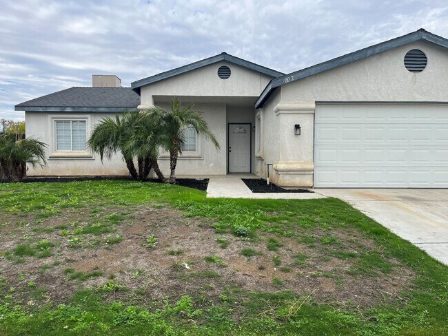 Primary Photo - 5002 Canyon Peak Dr