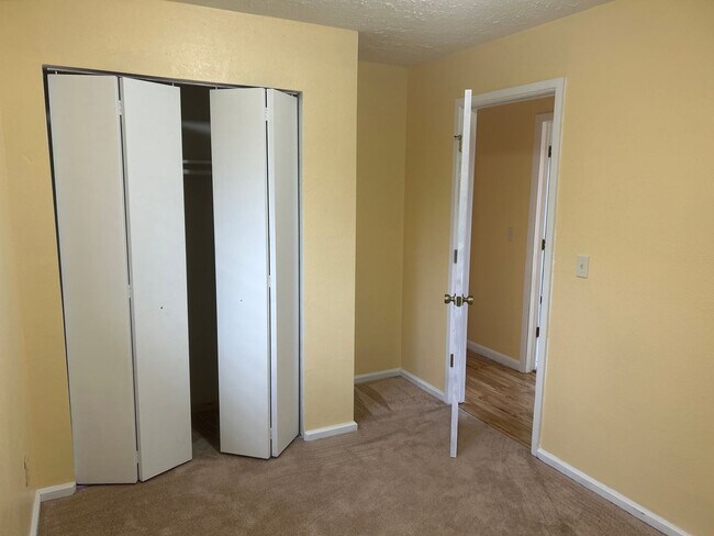 Building Photo - Calhan 3 bed, 2 bath house on 5.56 acres