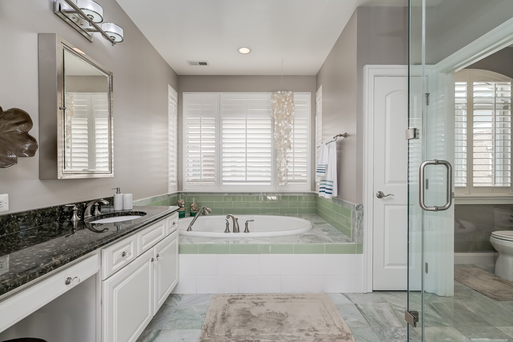 Building Photo - 621 Ponte Villas N