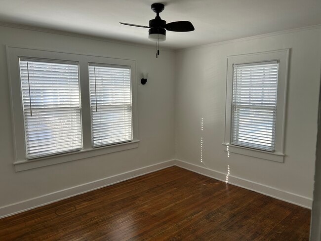 Building Photo - 5107 N College Ave