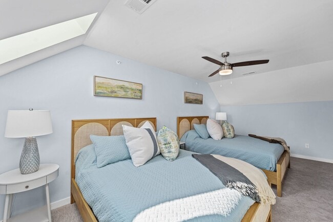 Building Photo - Outer Banks 3 Bedroom Year Round Rental