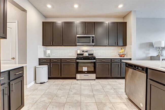 Building Photo - 2939 Lazarina Ln