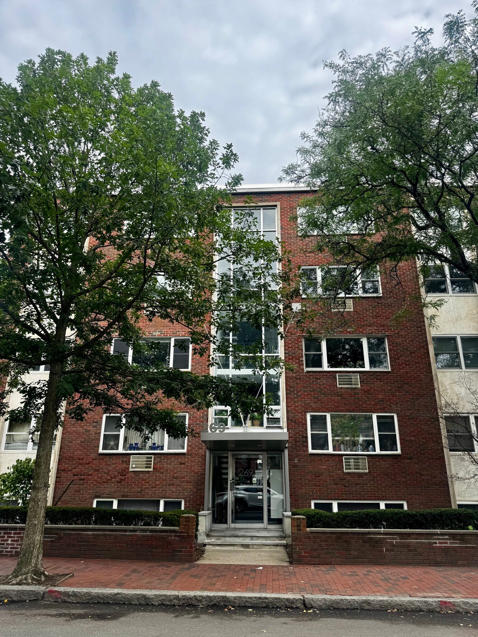 Building Photo - 269 Harvard St