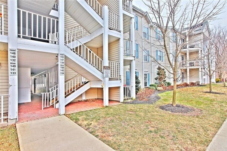 Building Photo - 155 Darwin Ln