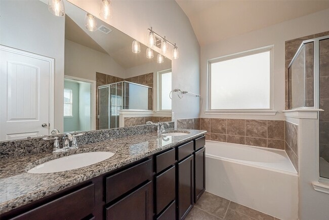 Building Photo - 11618 Lantana Reach Dr