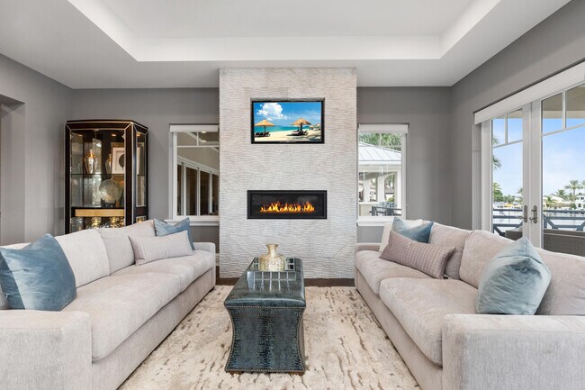 Building Photo - 3211 NE 27th Ave