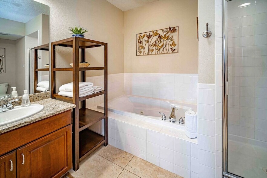 Building Photo - 3408 Parliament Cove