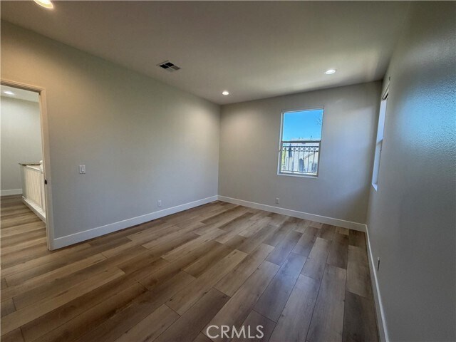 Building Photo - 18 Mineral King