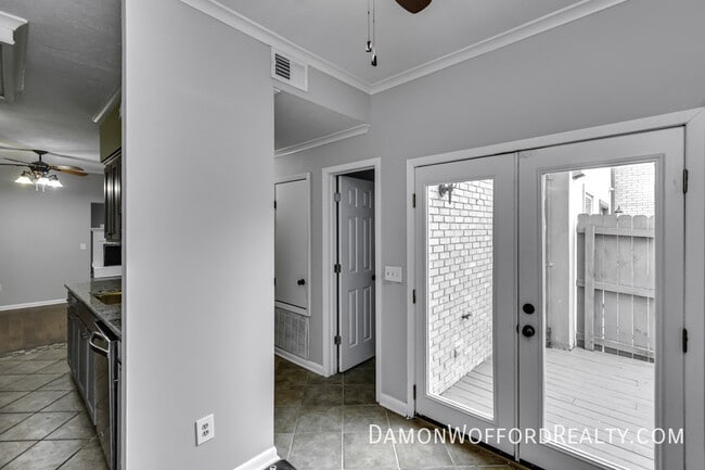 Building Photo - 34 Park Crest Pl