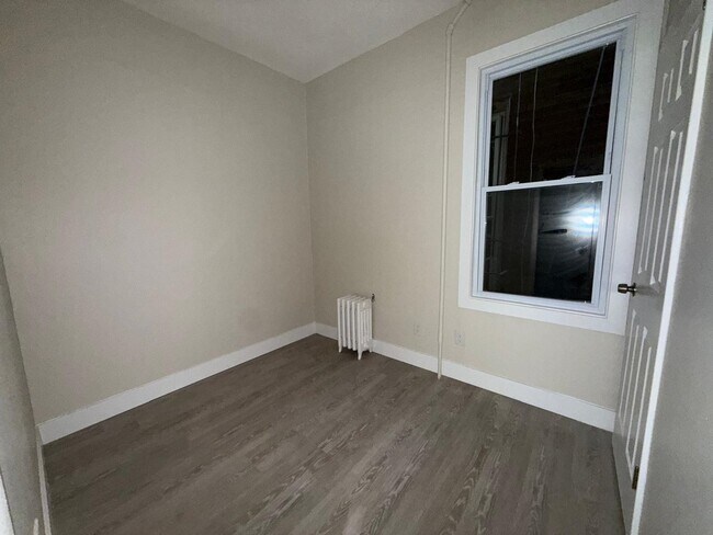 Building Photo - 221 Wilkinson Ave